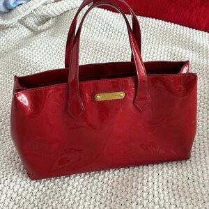 Louis Vuitton Monogram Vernis Wilshire PM red